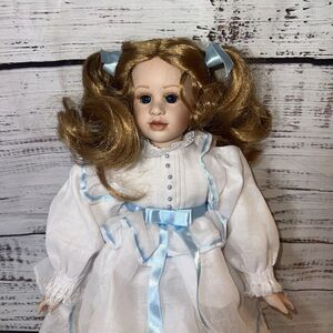 Hamilton Collection Porcelain‎ Ceramic Doll "Daphne" 18 Inches